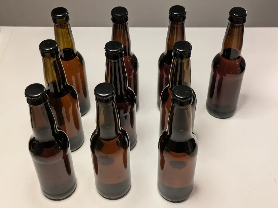 10 brown 33cl glass bottles with strawberery mead