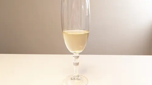 A glass of dry mead.