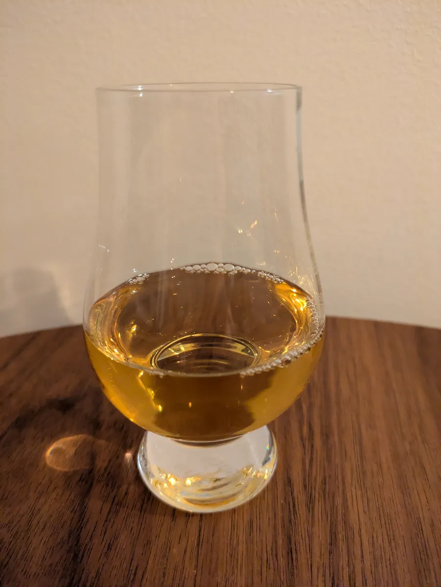 Elder flower mead in a glencairnglas.